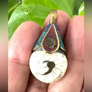 Vintage & unique ethnic tibetan tribal amulet yak bone inlay pendant handmade15g